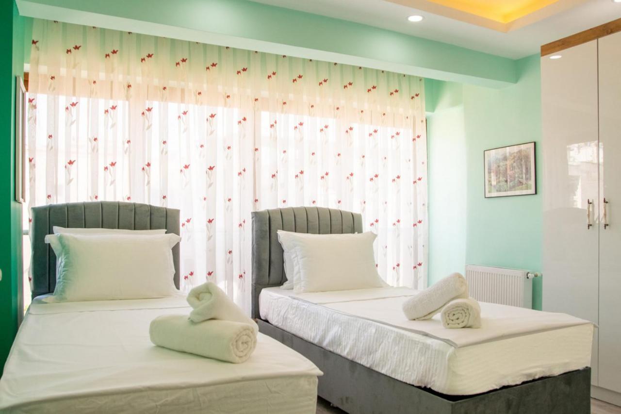 Flat With Great View And Central Location In Konak İzmir Kültér fotó